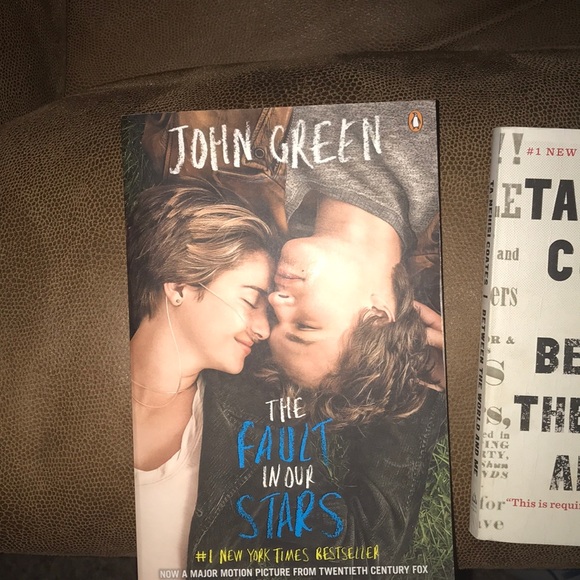 Assorted Books - Picture 1 of 3